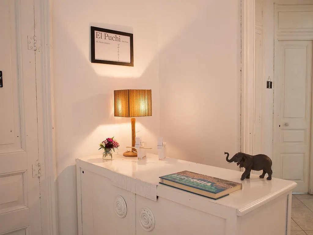 El Puchi Barcelona Guest House