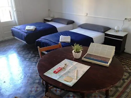 El Puchi Barcelona Guest House