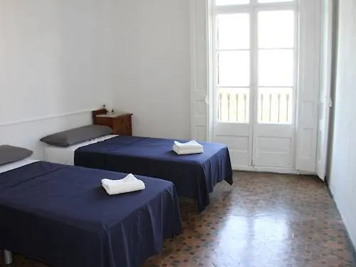 El Puchi Barcelona Guest House